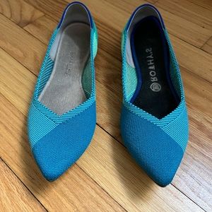 Rothy’s pointy flats two tone blue size 10